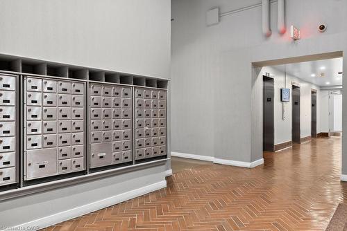 104-66 Bay Street S, Hamilton, ON - Indoor Photo Showing Other Room