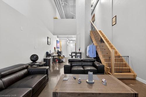 104-66 Bay Street S, Hamilton, ON - Indoor