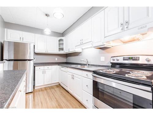 110-20 John Street, Grimsby, ON - Indoor Photo Showing Kitchen