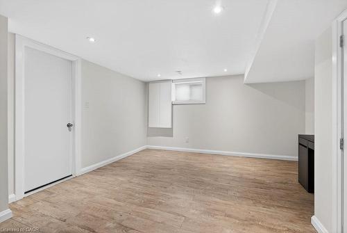 479 Bridgman Avenue, Burlington, ON - Indoor Photo Showing Other Room