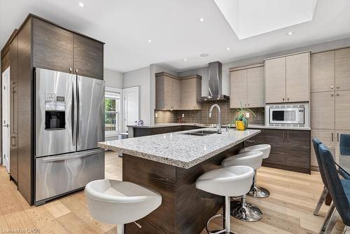 479 Bridgman Avenue, Burlington, ON - Indoor Photo Showing Kitchen With Stainless Steel Kitchen With Double Sink With Upgraded Kitchen