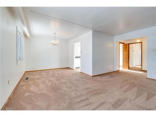 286 West 18Th Street, Hamilton, ON - Indoor Photo Showing Other Room