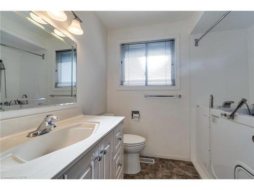 286 West 18Th Street, Hamilton, ON - Indoor Photo Showing Bathroom