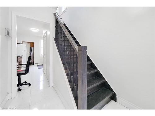 63 Paisley Avenue S, Hamilton, ON - Indoor Photo Showing Other Room