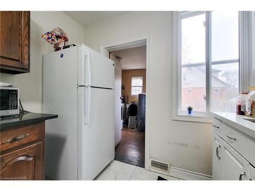 63 Paisley Avenue S, Hamilton, ON - Indoor