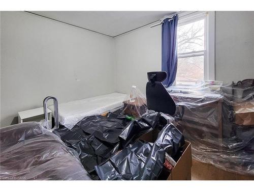 63 Paisley Avenue S, Hamilton, ON - Indoor