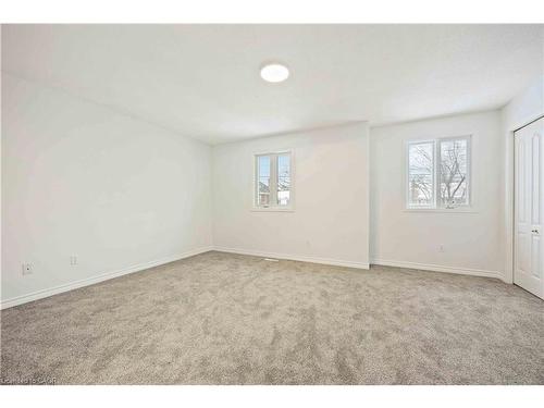 260-266 London Road, Sarnia, ON - Indoor Photo Showing Other Room