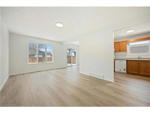 260-266 London Road, Sarnia, ON - Indoor