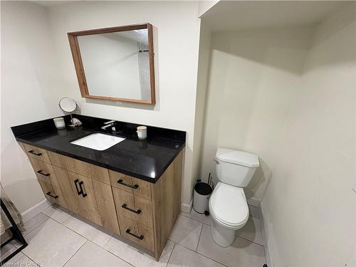 174 East Avenue N, Hamilton, ON - Indoor Photo Showing Bathroom