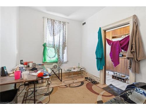 227 Wellington Street N, Hamilton, ON - Indoor