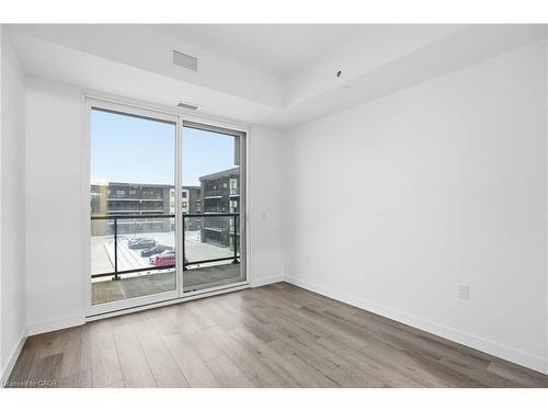 311-7549A Kalar Road, Niagara Falls, ON - Indoor Photo Showing Other Room