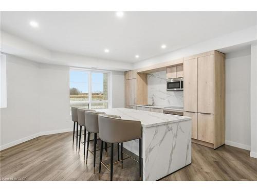 311-7549A Kalar Road, Niagara Falls, ON - Indoor