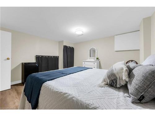 77 Lawfield Drive, Hamilton, ON - Indoor Photo Showing Bedroom