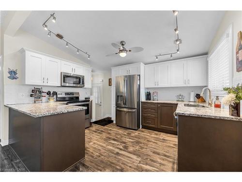 77 Lawfield Drive, Hamilton, ON - Indoor Photo Showing Kitchen With Stainless Steel Kitchen With Upgraded Kitchen