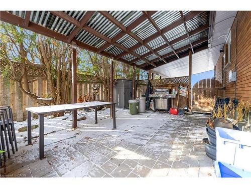 77 Lawfield Drive, Hamilton, ON - Outdoor