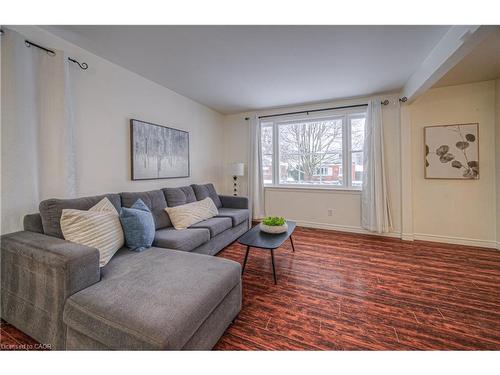 60 Dudhope Avenue, Cambridge, ON - Indoor Photo Showing Living Room