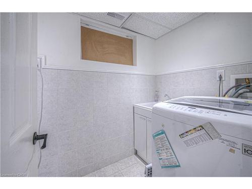 60 Dudhope Avenue, Cambridge, ON - Indoor Photo Showing Laundry Room