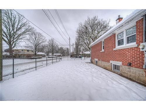 60 Dudhope Avenue, Cambridge, ON - Outdoor