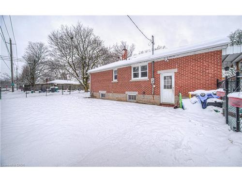 60 Dudhope Avenue, Cambridge, ON - Outdoor With Exterior