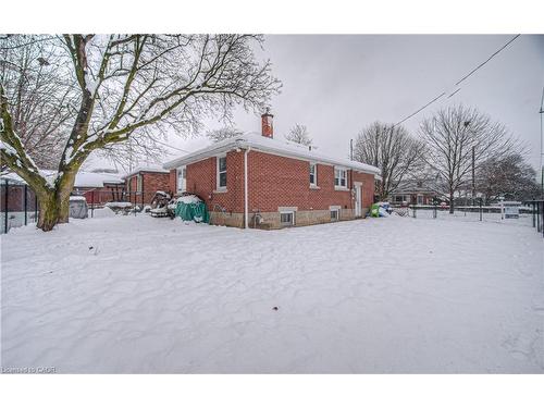 60 Dudhope Avenue, Cambridge, ON - Outdoor