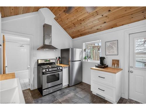 14 Lochearne Street, Hamilton, ON - Indoor Photo Showing Kitchen