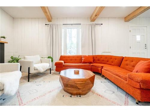 144 Woodstock Avenue, Long Point, ON - Indoor Photo Showing Living Room