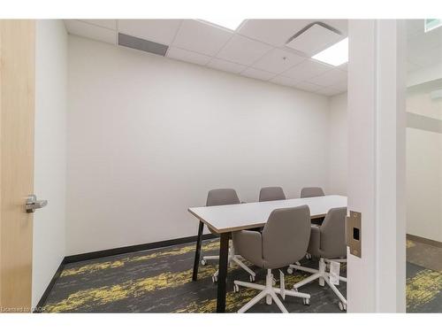 2101-104 Garment Street, Kitchener, ON - Indoor