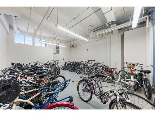 118-404 King Street W, Kitchener, ON - Indoor