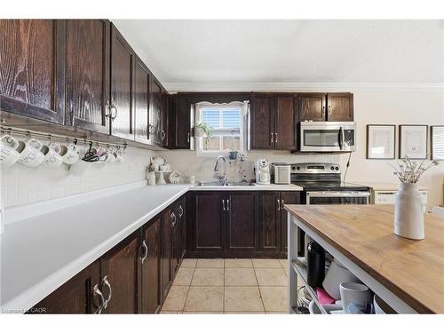 505 Wellington Street N, Hamilton, ON - Indoor Photo Showing Kitchen