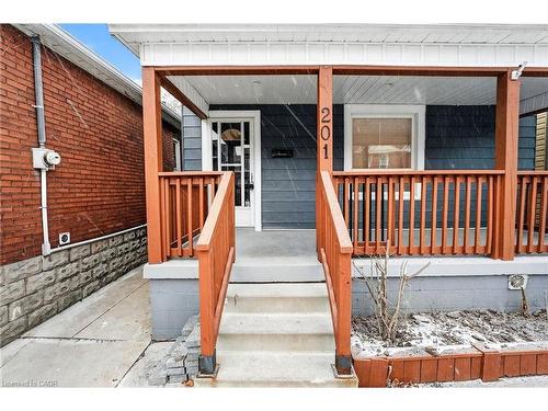 201 Grosvenor Avenue N, Hamilton, ON - Outdoor With Exterior