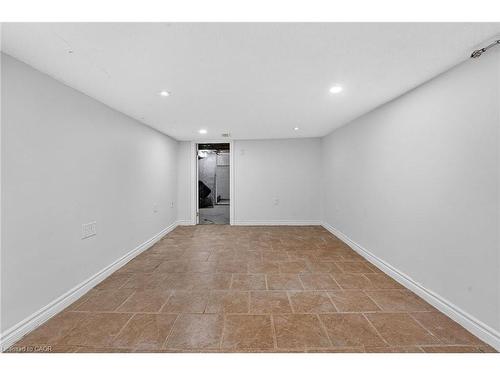 201 Grosvenor Avenue N, Hamilton, ON - Indoor Photo Showing Other Room