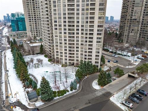 105-35 Kingsbridge Garden Circle, Mississauga, ON - Outdoor With Facade