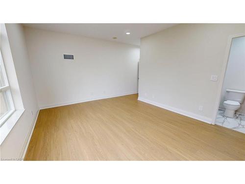 105-35 Kingsbridge Garden Circle, Mississauga, ON - Indoor Photo Showing Other Room