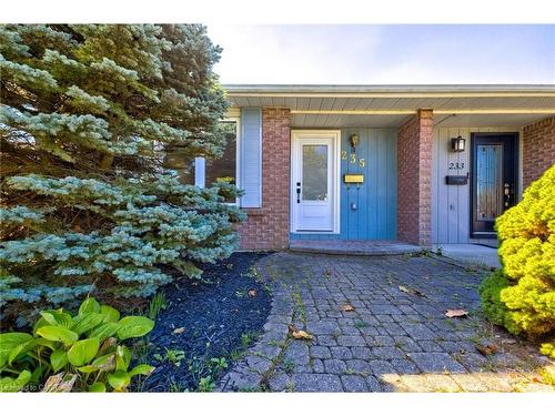 235 Sunset Boulevard, Cambridge, ON - Outdoor