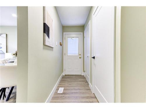 235 Sunset Boulevard, Cambridge, ON - Indoor Photo Showing Other Room