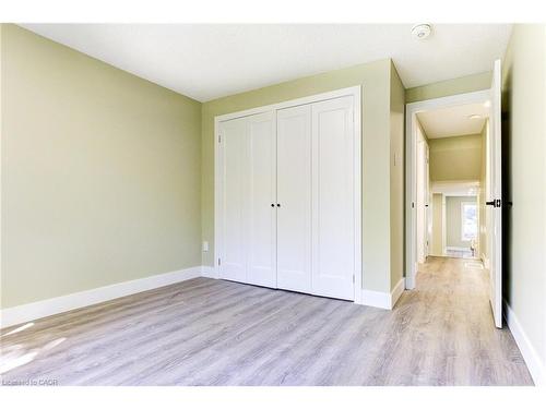 235 Sunset Boulevard, Cambridge, ON - Indoor Photo Showing Other Room