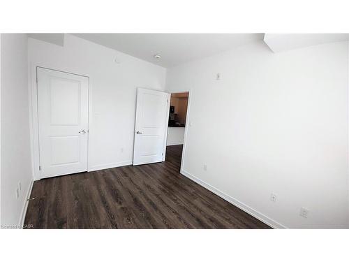 225-101 Shoreview Place, Stoney Creek, ON - Indoor Photo Showing Other Room
