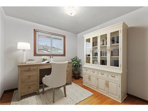 88 Glen Valley Drive, Hamilton, ON - Indoor Photo Showing Other Room