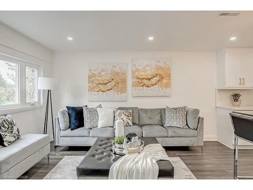 Main-16 Upper Canada Drive, Kitchener, ON - Indoor Photo Showing Living Room