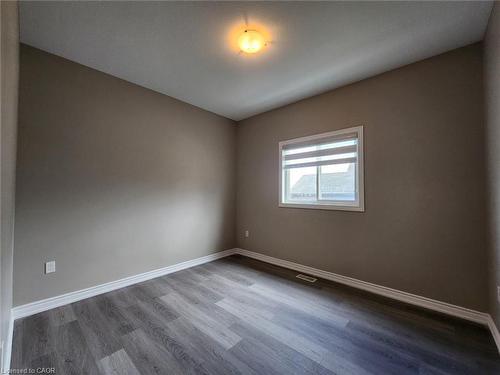 Upper-3509 Dominion Road, Fort Erie, ON - Indoor Photo Showing Other Room