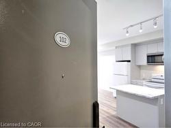 102-50 Herrick Avenue  Niagara Falls, ON L2P 2S4