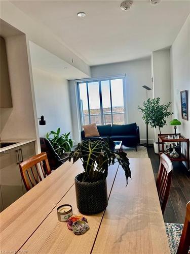 342-2450 Old Bronte Road, Oakville, ON - Indoor Photo Showing Dining Room