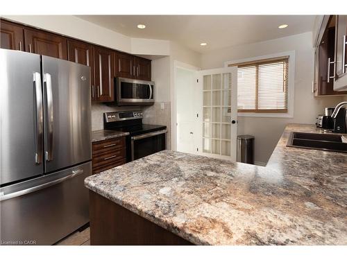 22 Shea Crescent, Kitchener, ON - Indoor Photo Showing Kitchen With Stainless Steel Kitchen