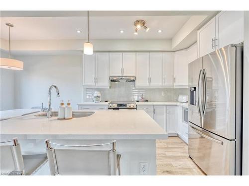 24 Southam Lane, Hamilton, ON - Indoor Photo Showing Kitchen With Stainless Steel Kitchen With Upgraded Kitchen