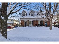 A-621 Pinerow Crescent  Waterloo, ON N2T 2K8