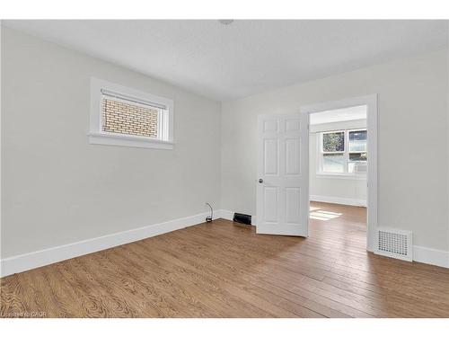 2-503 Victoria Street N, Kitchener, ON - Indoor Photo Showing Other Room