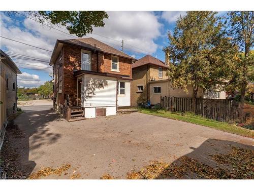 2-503 Victoria Street N, Kitchener, ON - Outdoor