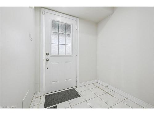 390 Linden Drive, Cambridge, ON - Indoor Photo Showing Other Room