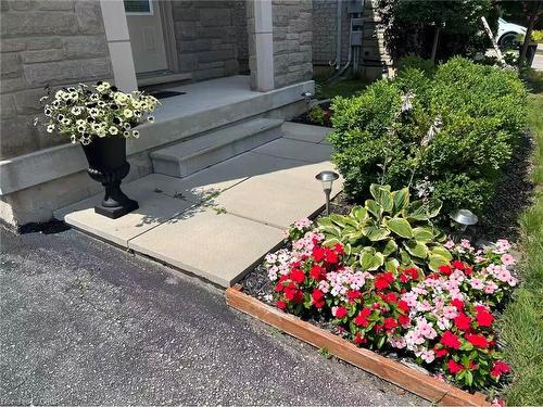 4639 Drever Road, Burlington, ON - Outdoor