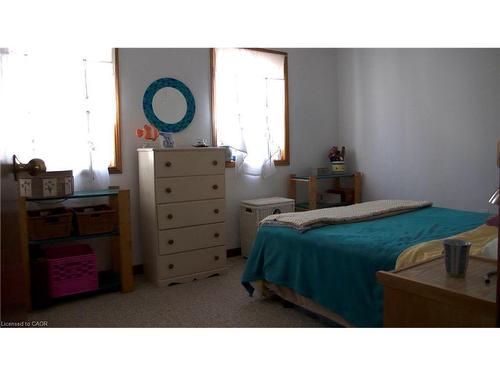 465 Macnab Street N, Hamilton, ON - Indoor Photo Showing Bedroom